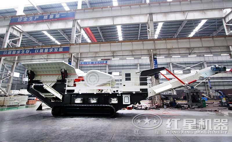 履帶移動(dòng)砂石打砂機(jī)