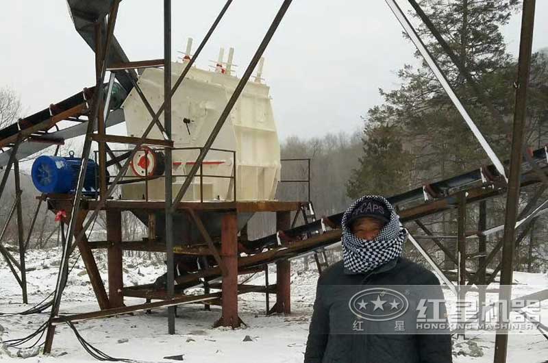 PF1010小型反擊式破碎機